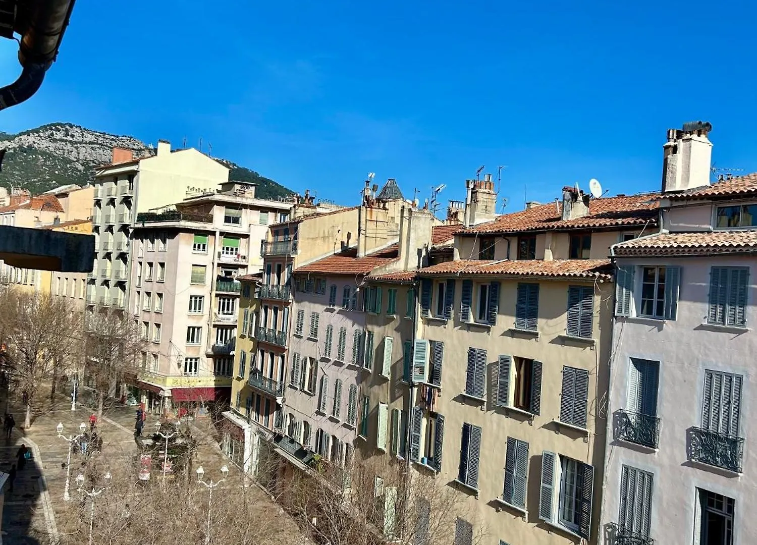 Апартаменты Duplex Climatise Proche Port Тулон